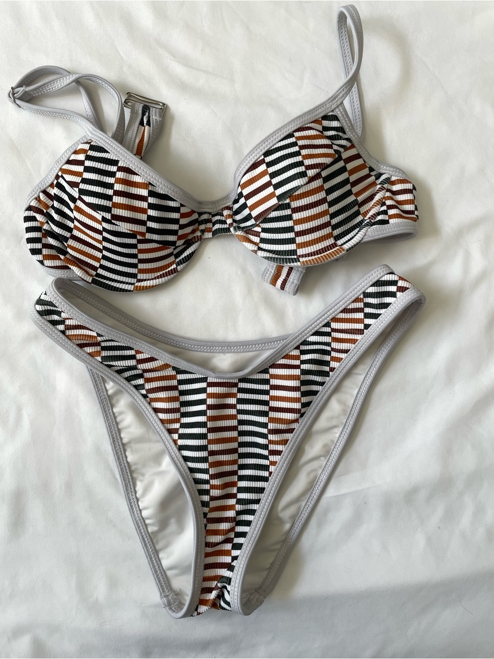 Dippin Daisiy Geometric Print Underwire Bikini Set - Black, White & Brown